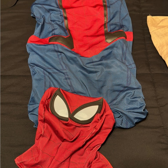 Custom Spiderman homecoming suit - Picture 4 of 5